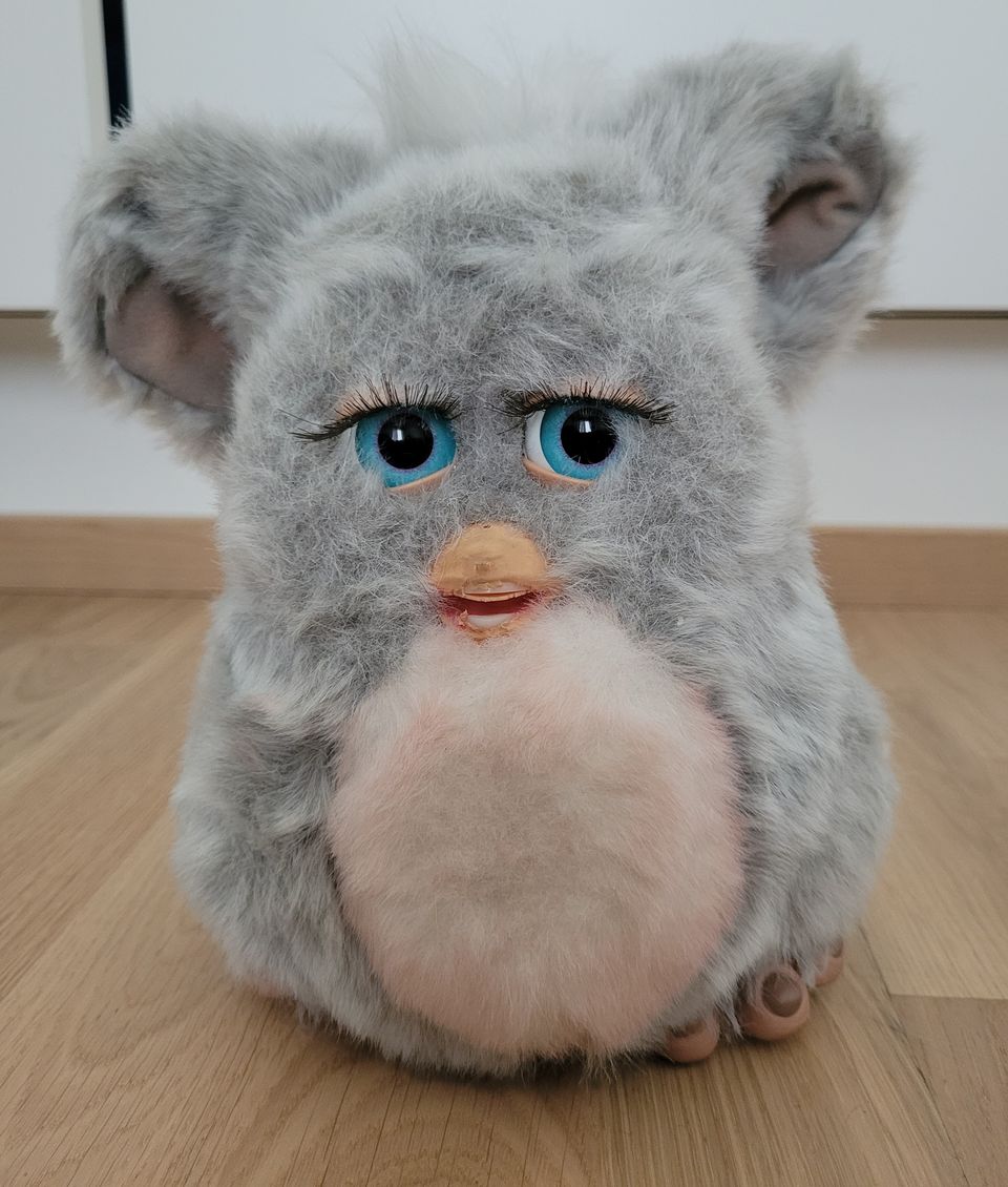 Furby 2005 viallinen