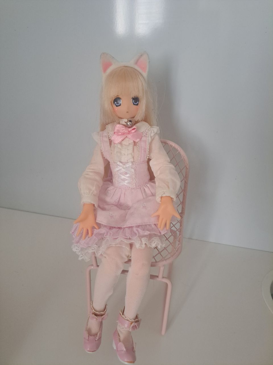 Azone nukke