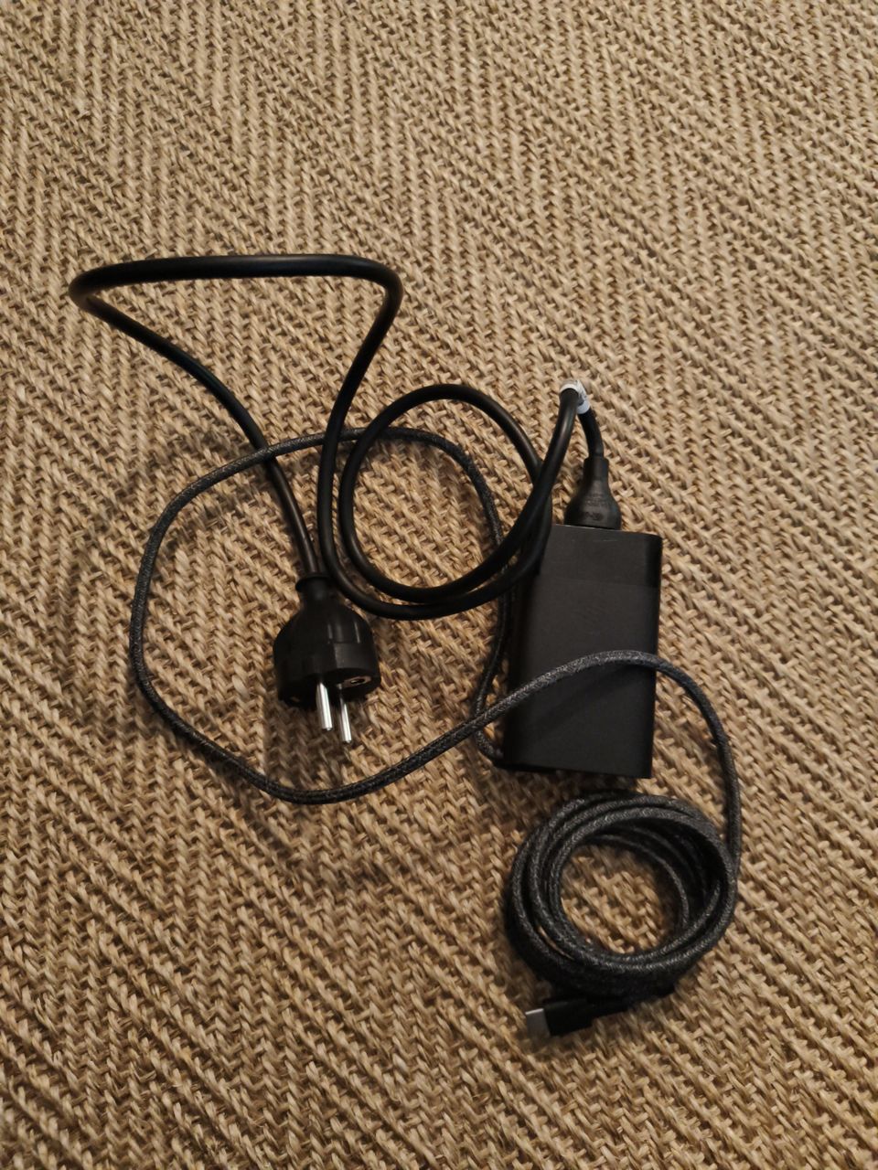 HP 65W USB-C laturi