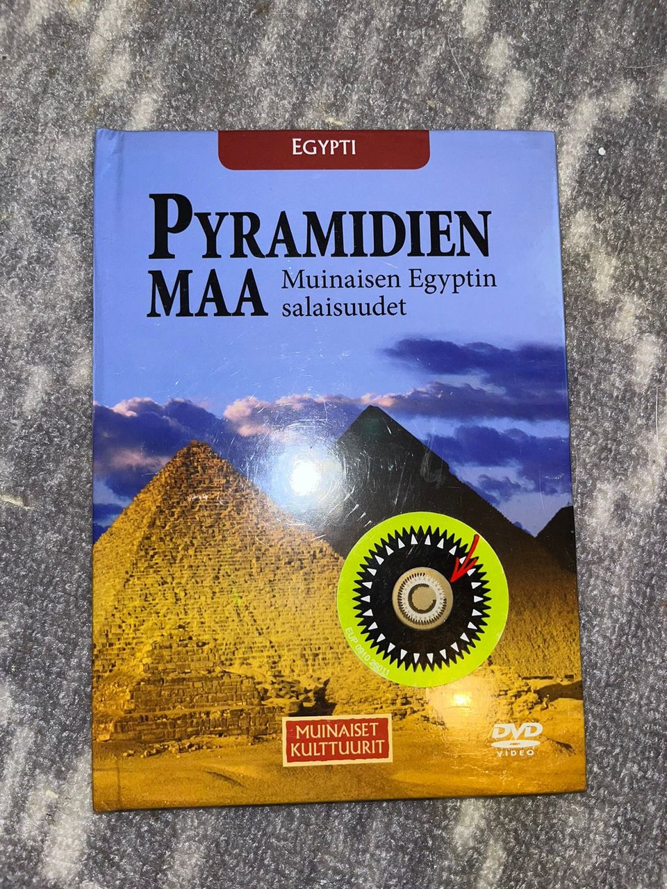 Pyramidien maa dvd