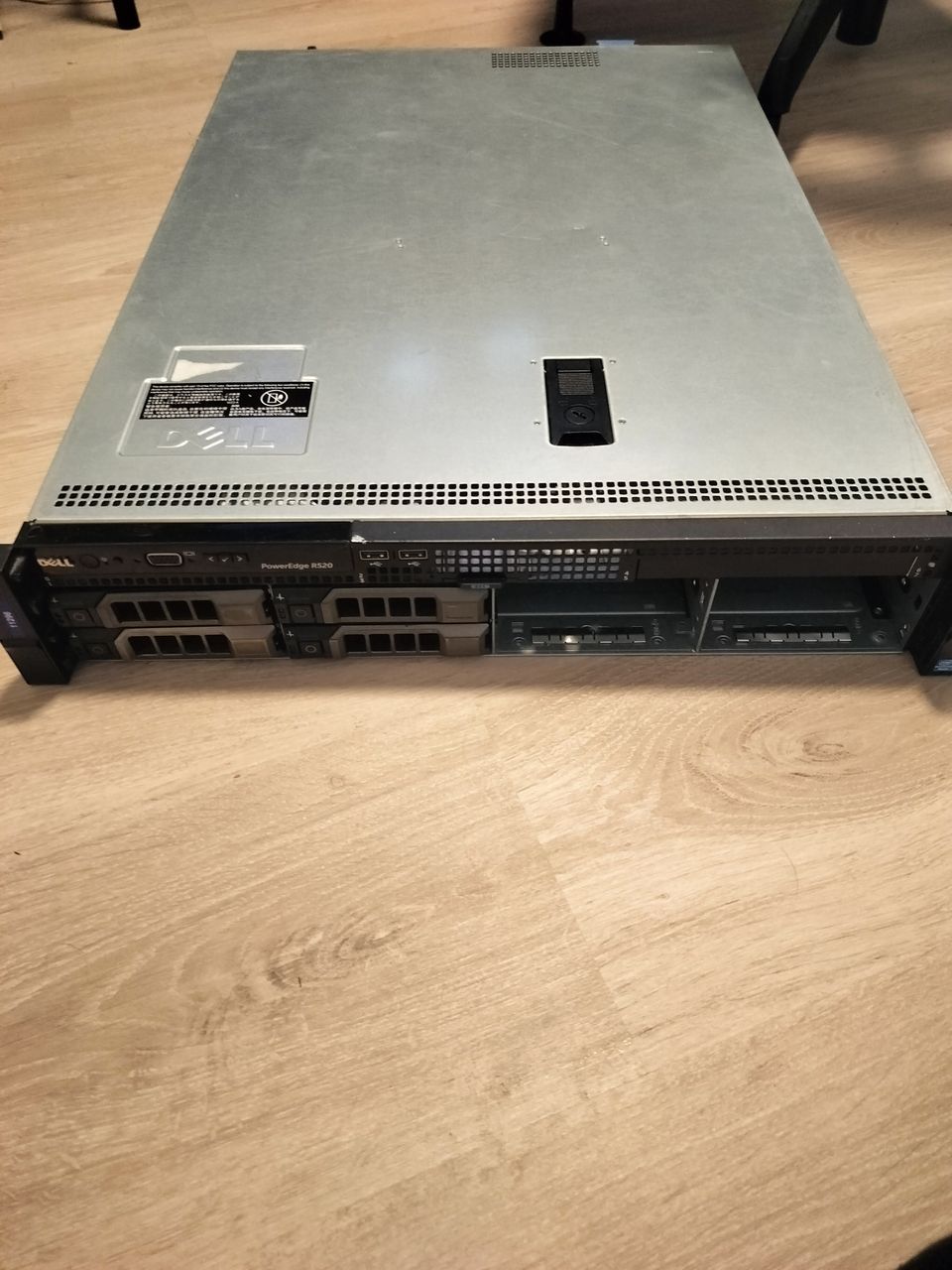 Dell Poweredge R520 Räkkipalvelin