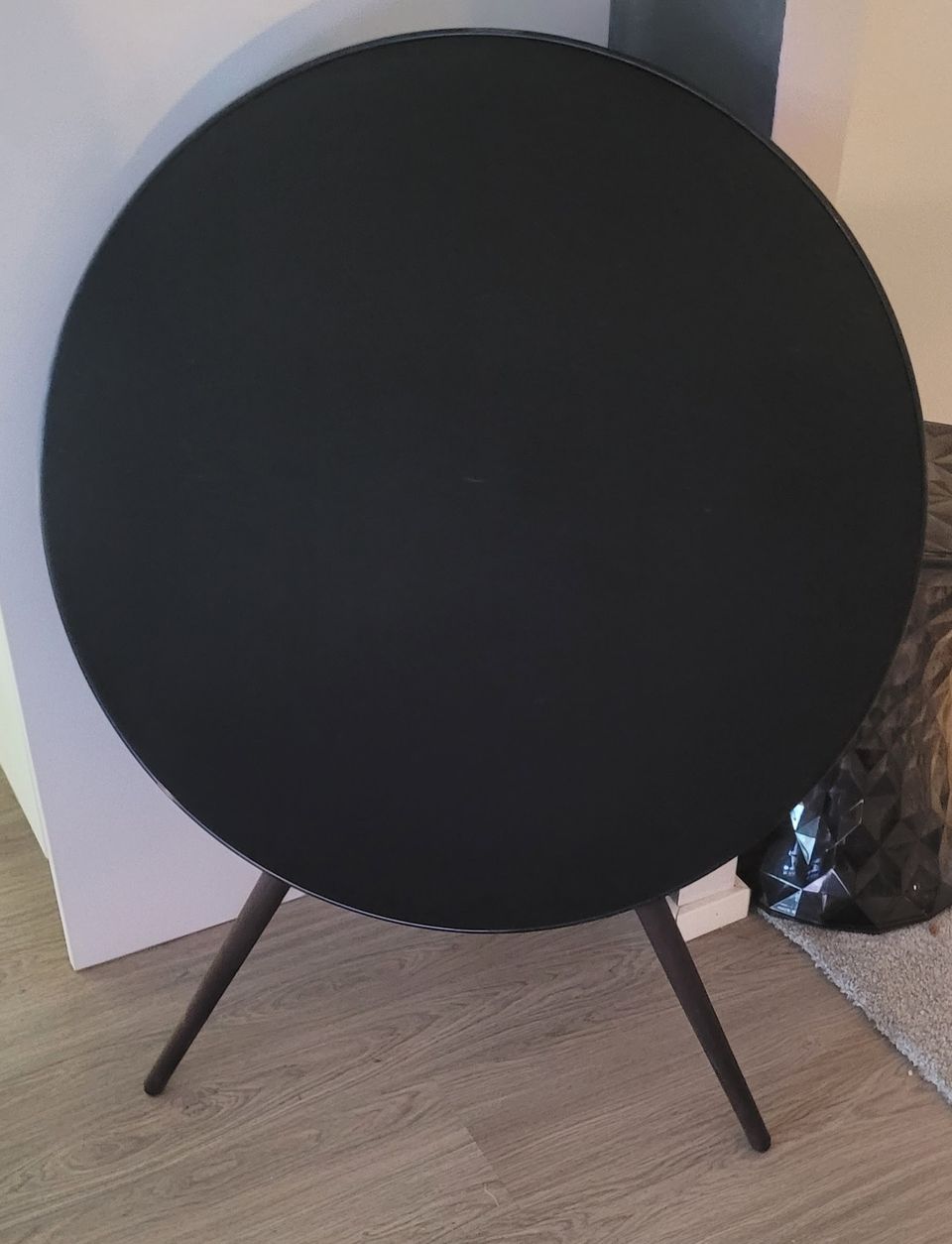 Bang & Olufsen Beosound A9, musta