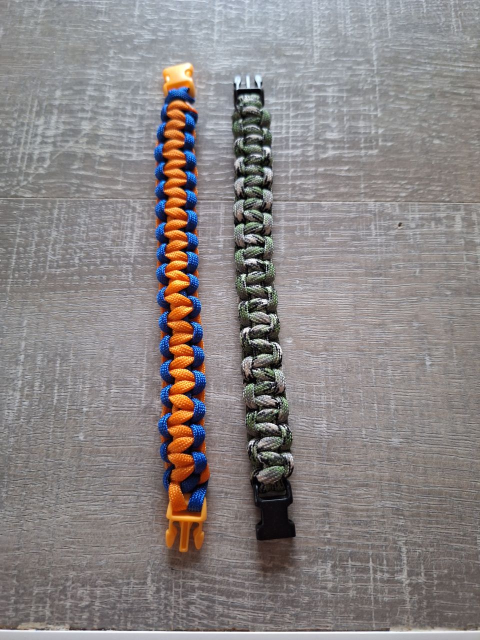 Paracord ranneke