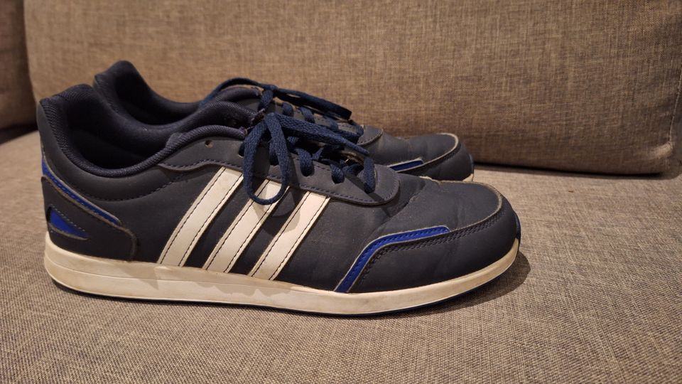 Adidas tennarit 39