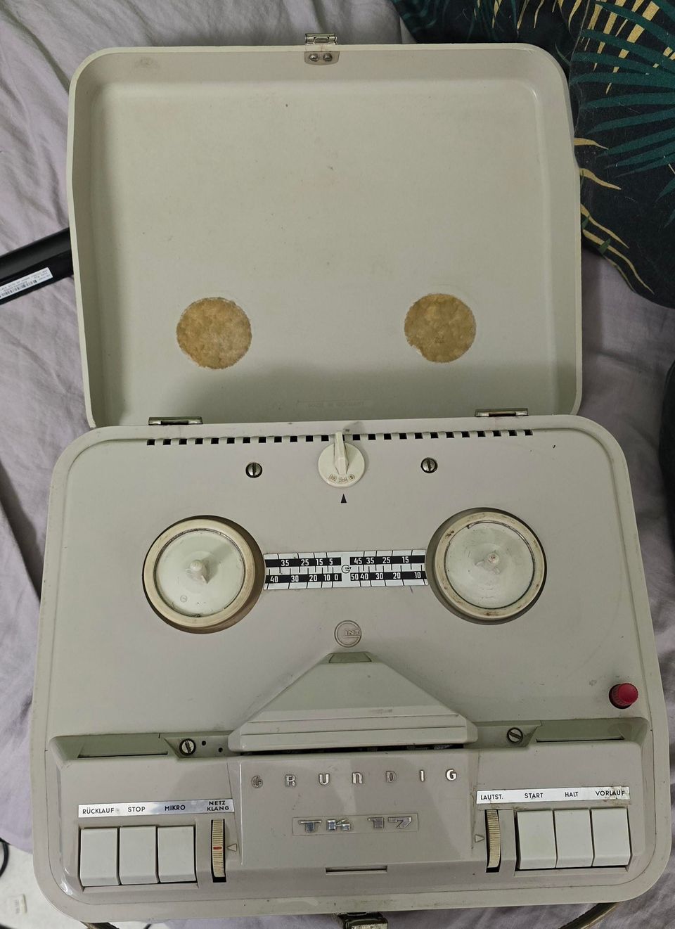 Grundig tk 17 kelanauhuri.