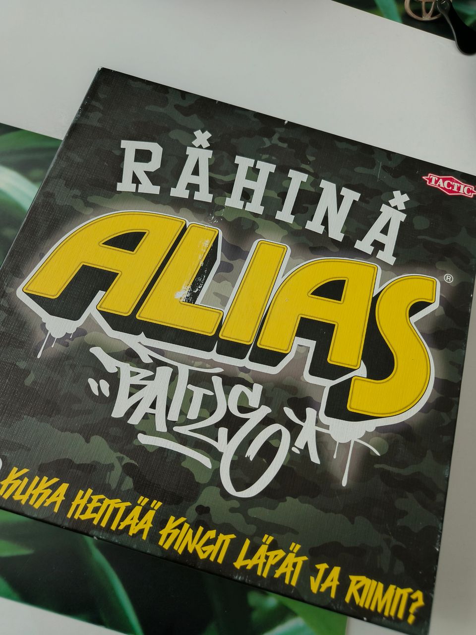 Rähinä alias