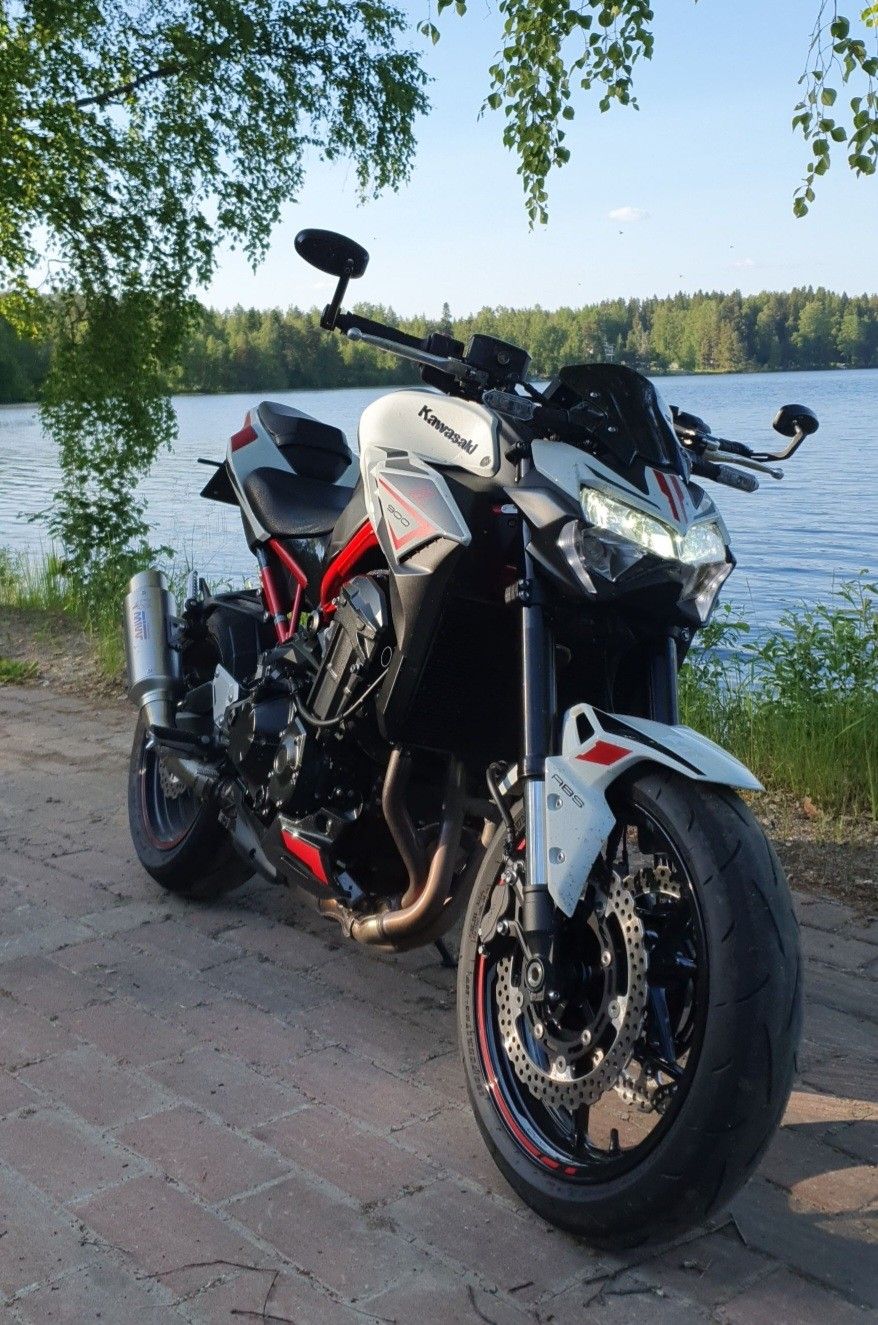 Kawasaki z900 äänenvaimennin mivv