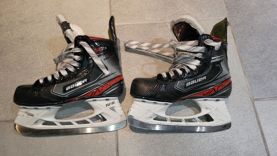 Jääkiekkoluistimet Bauer Vapor X2.9 Koko: 2.5 / EUR 35,5