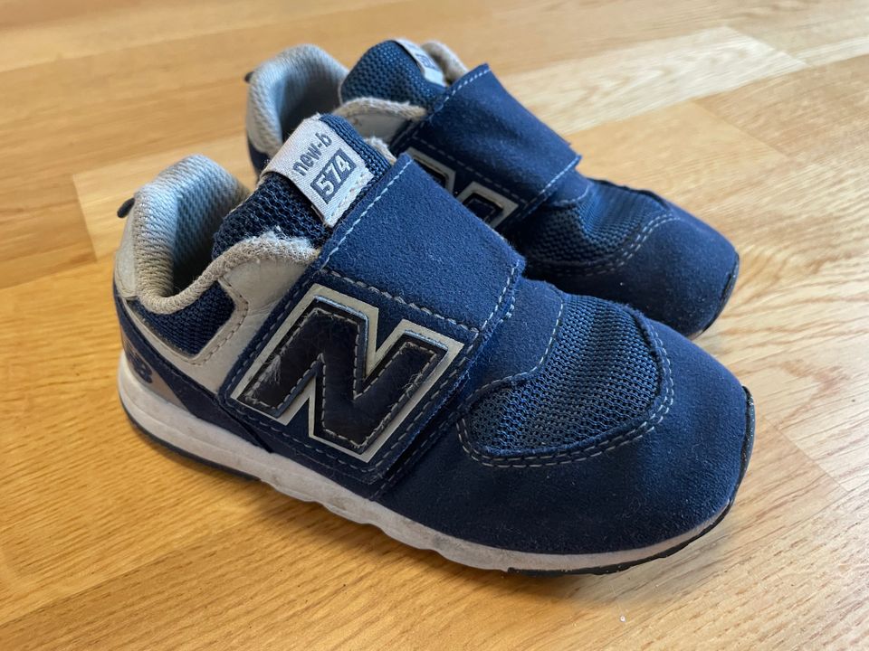 New Balance tennarit 26