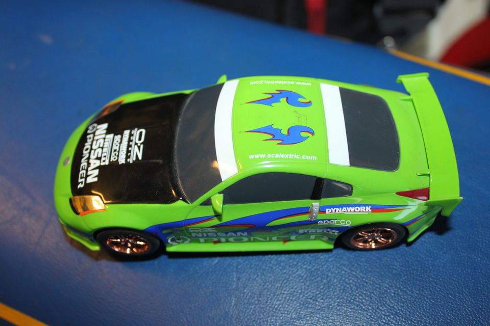 Scalextric Nissan Z350