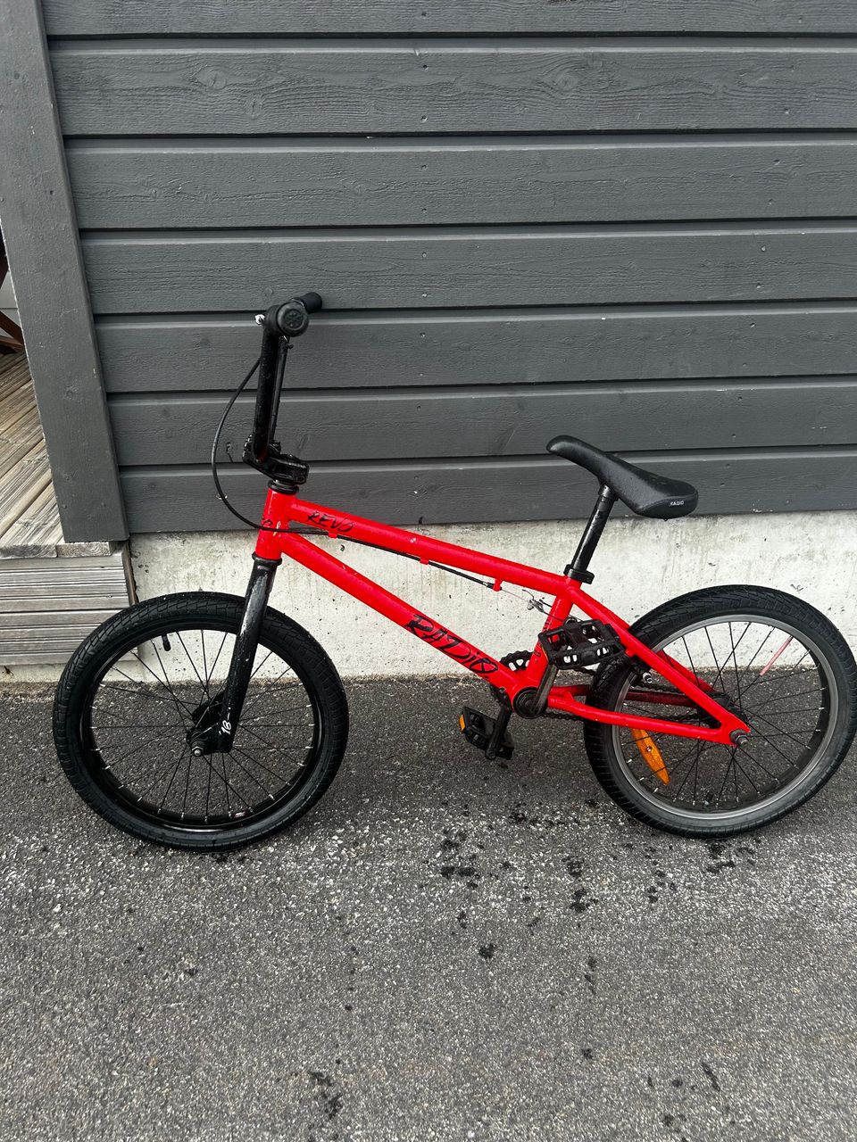 Radio REVO BMX 18"