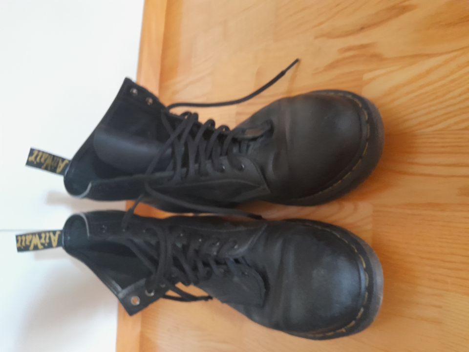 Dr Martens 47