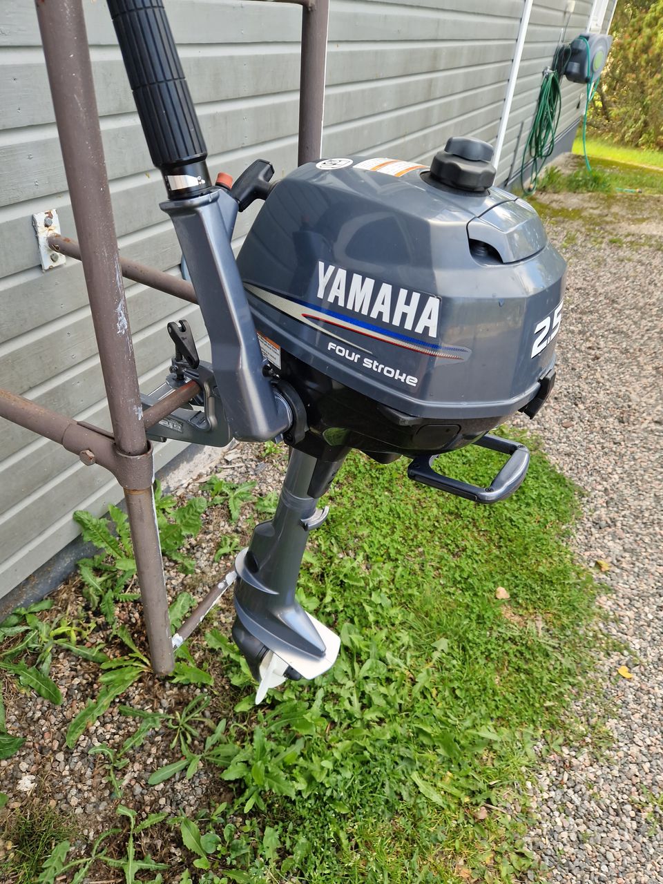 Yamaha 2.5 four stroke