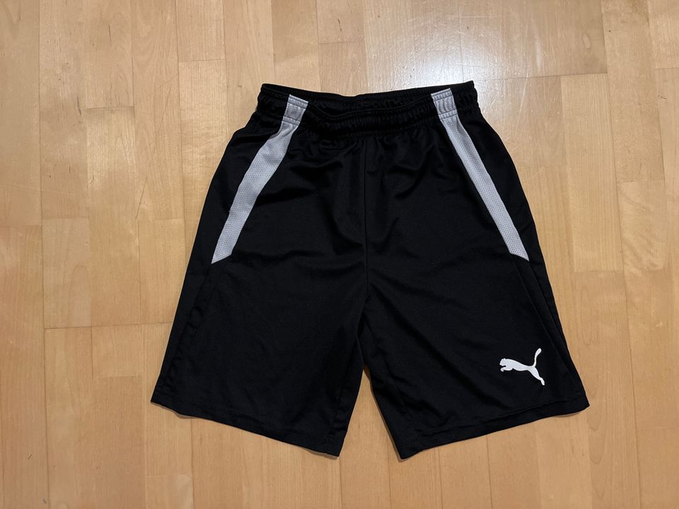 Puma urheilushortsit XS