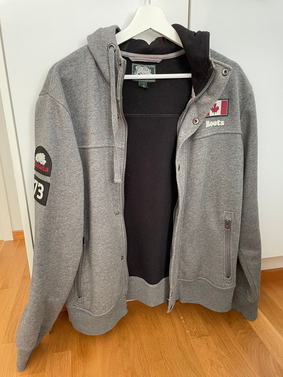 Roots Canada miesten huppari/takki koko S