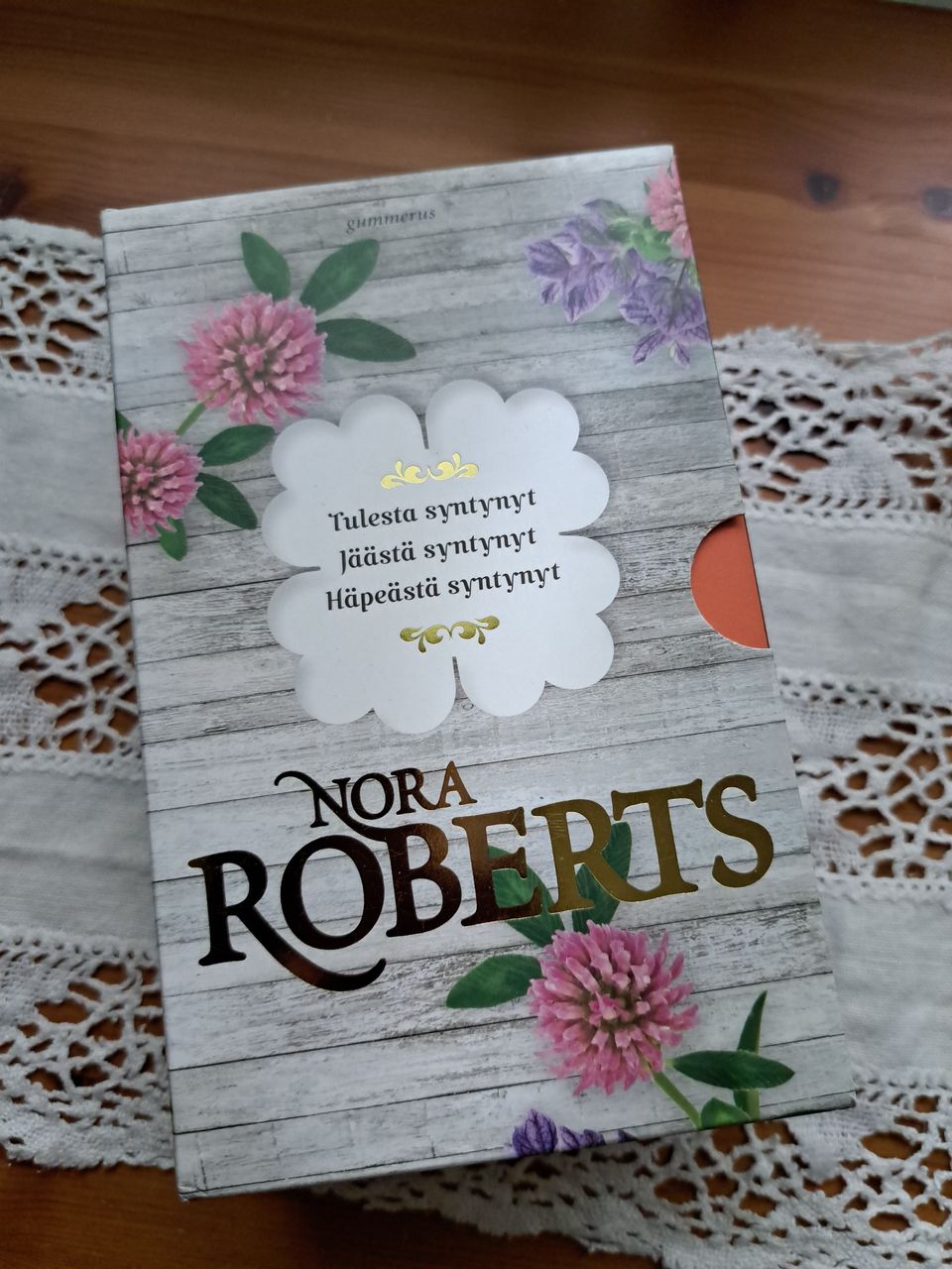 Nora Roberts- trilogia Irlannista sarja