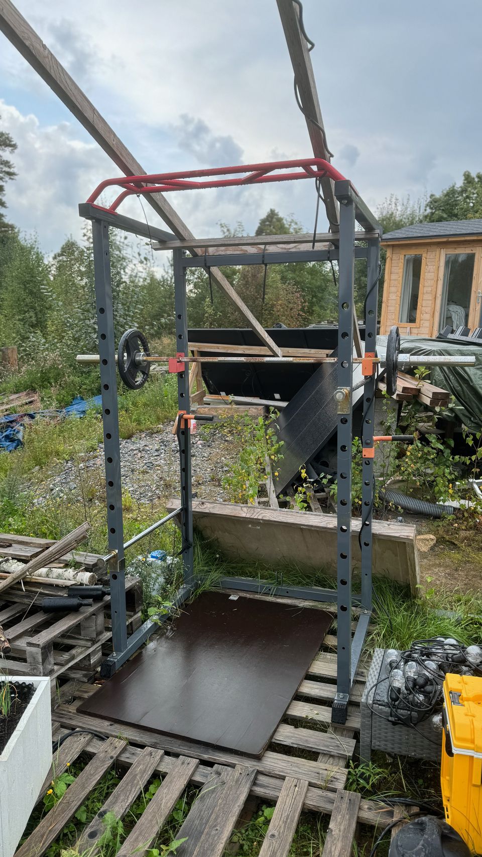 Core Power Rack / Kyykkyhäkki + 50kg levytankosetti