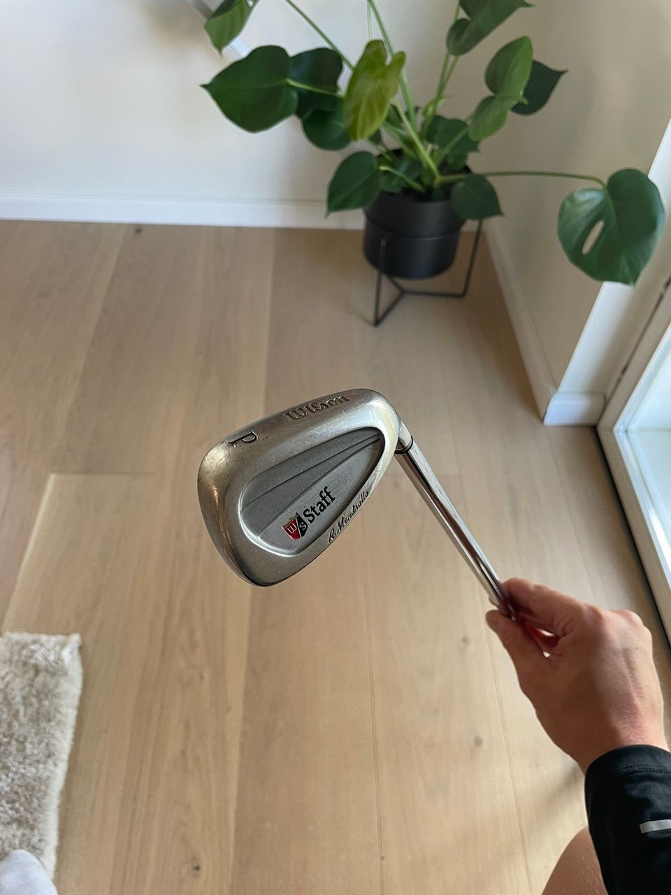 Wilson-staff pitching wedge golf maila