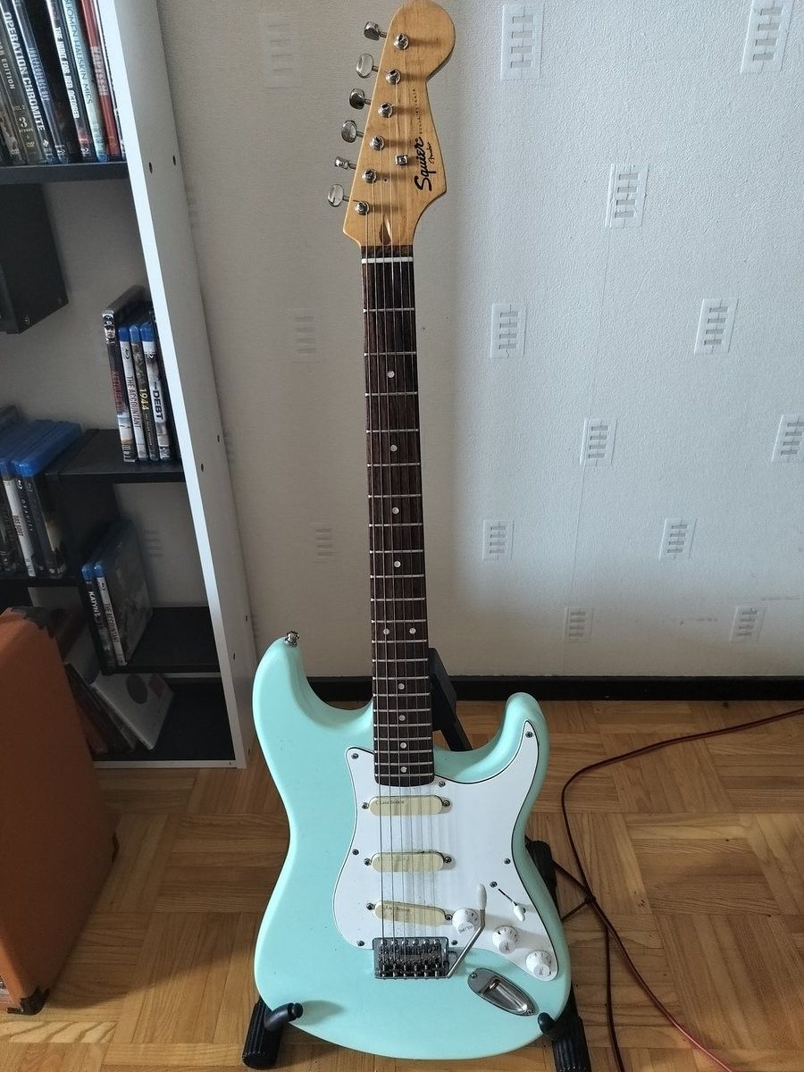 Squier Strato