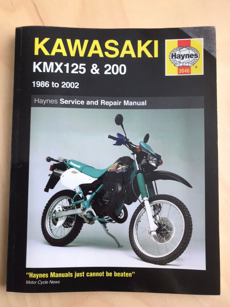 Kawasaki KMX125 ja 200 huolto- ja korjausohjekirja