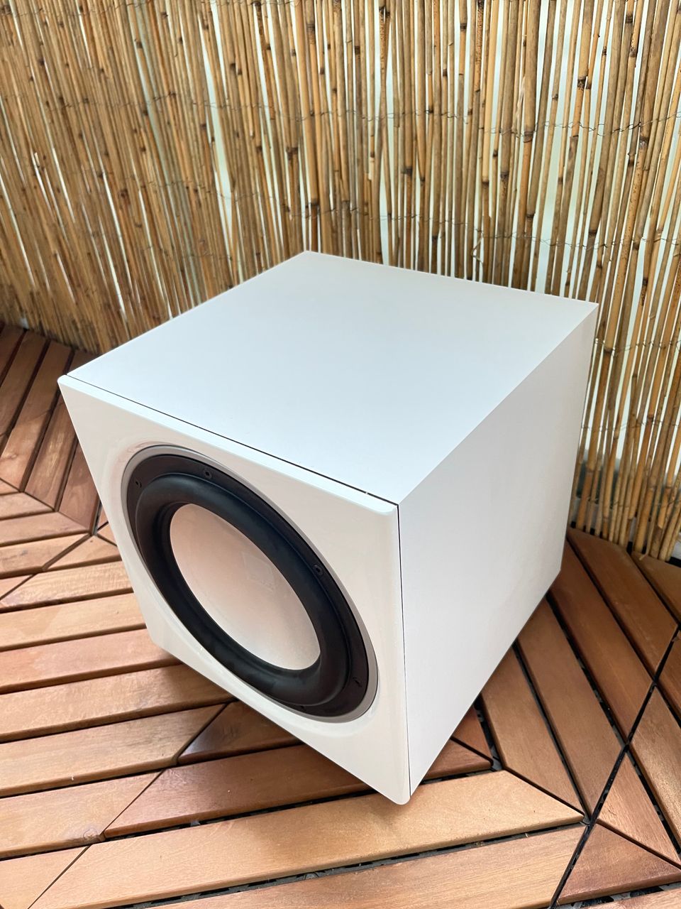 Dali SUB E-9F subwoofer