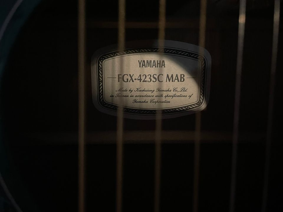 YAMAHA FGX-423SC MAB