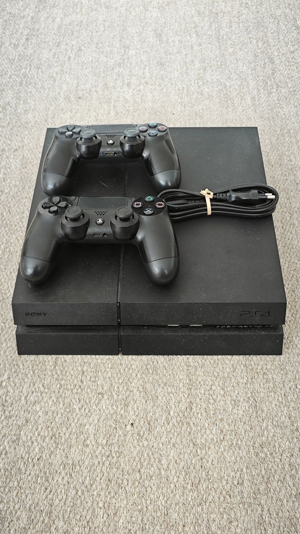 Playstation 4 konsoli