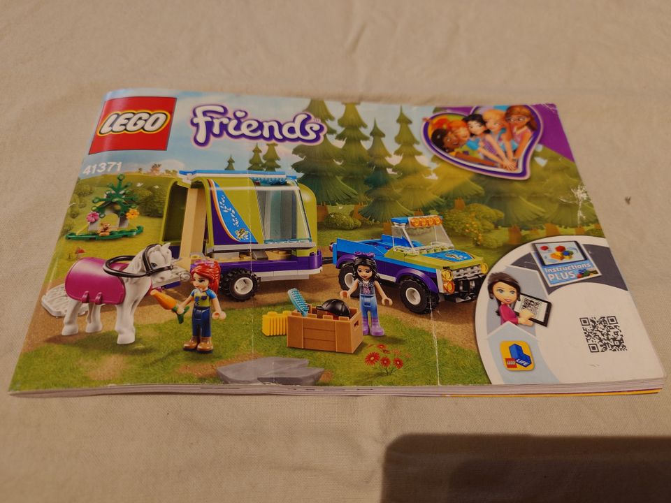 LEGO Friends 41371 Mian Hevoskuljetusvaunu