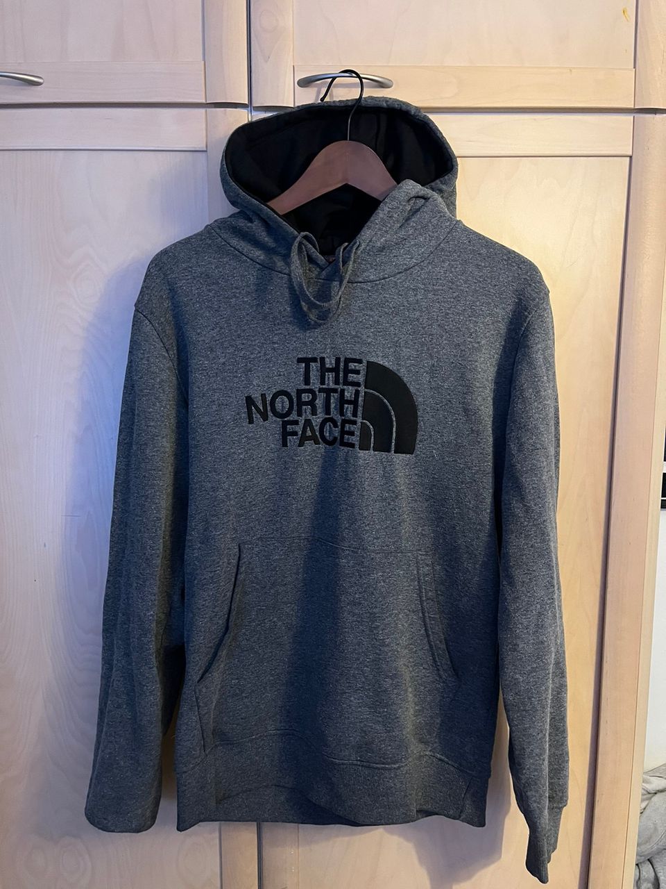 The North Face huppari