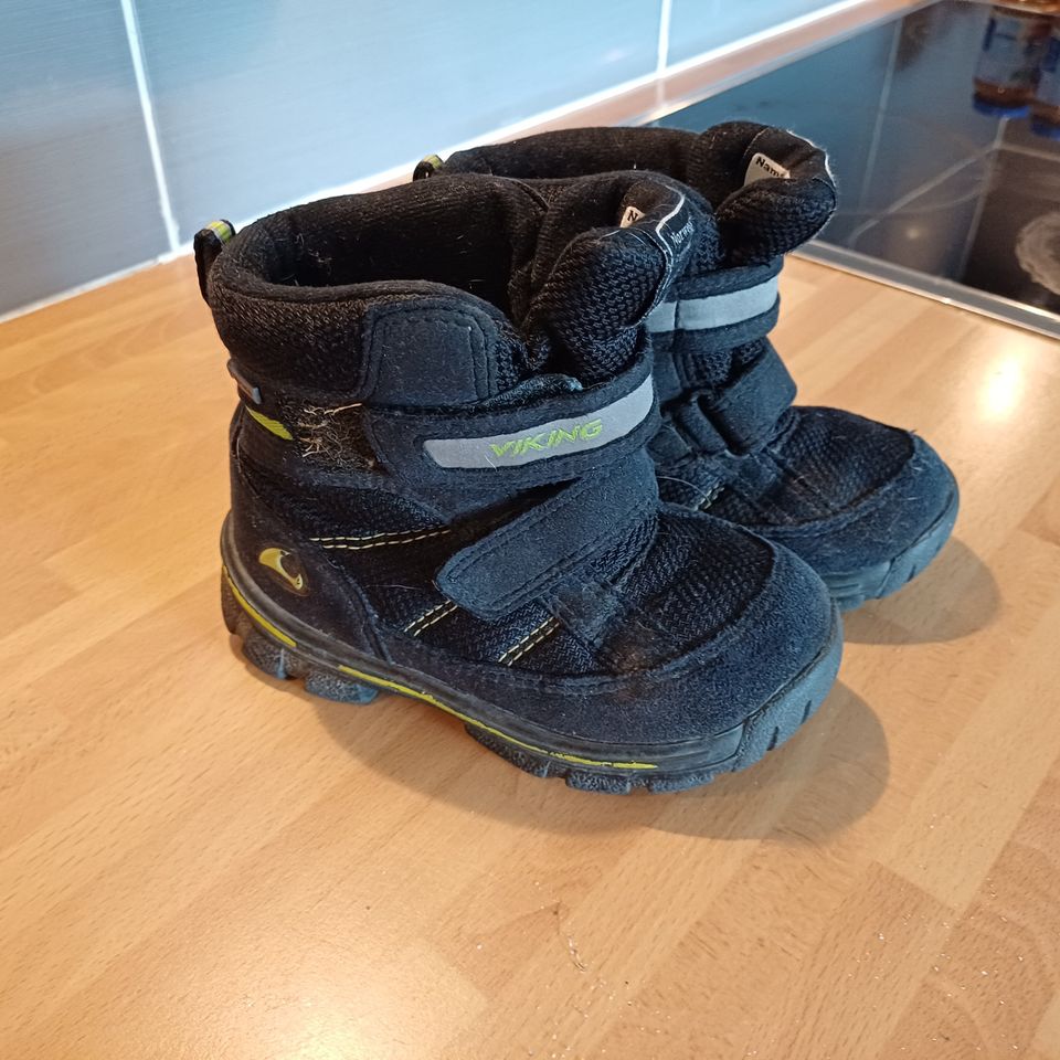 Viking goretex kengät koko 23