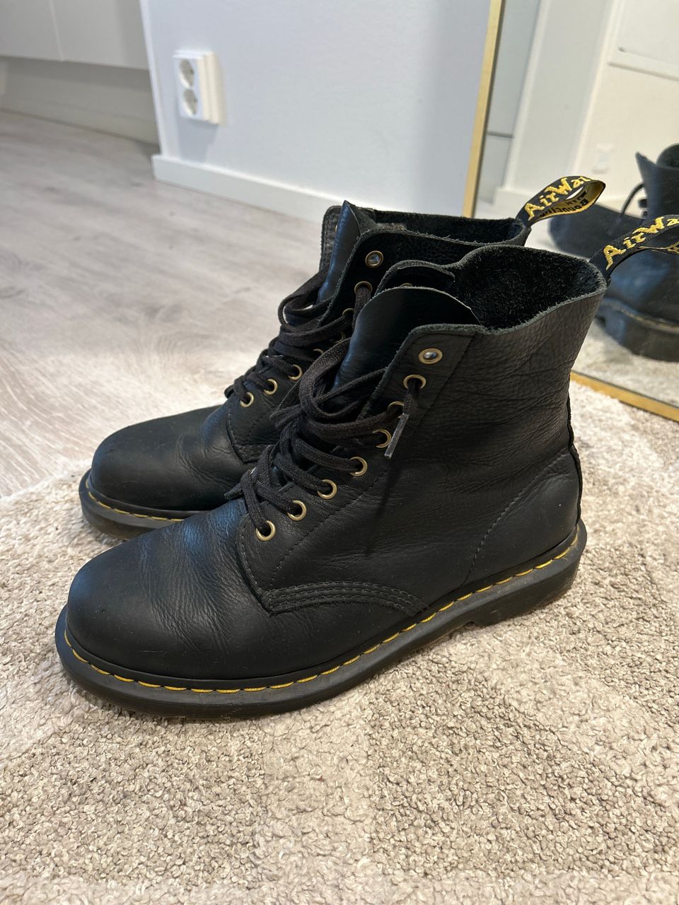 Dr. Martens kengät 44