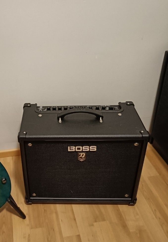 Boss katana 50 MKII vahvistin