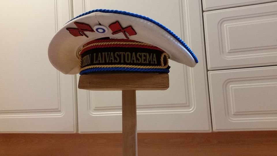 DIY Turun Laivastoasema ohi on lakki