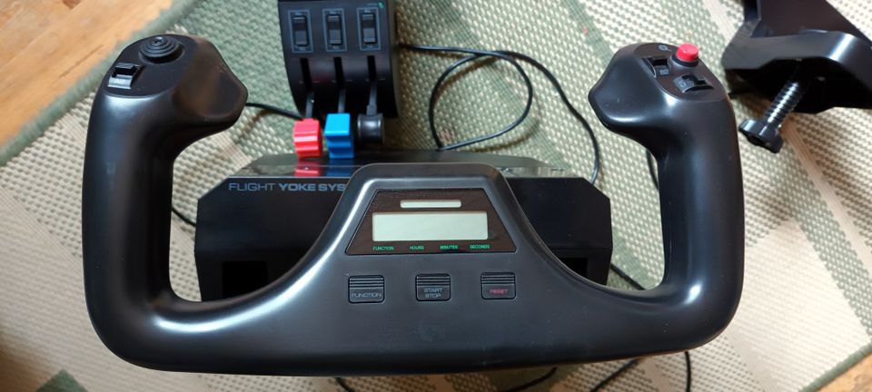 Logitech Saitek Flight Yoke System PC