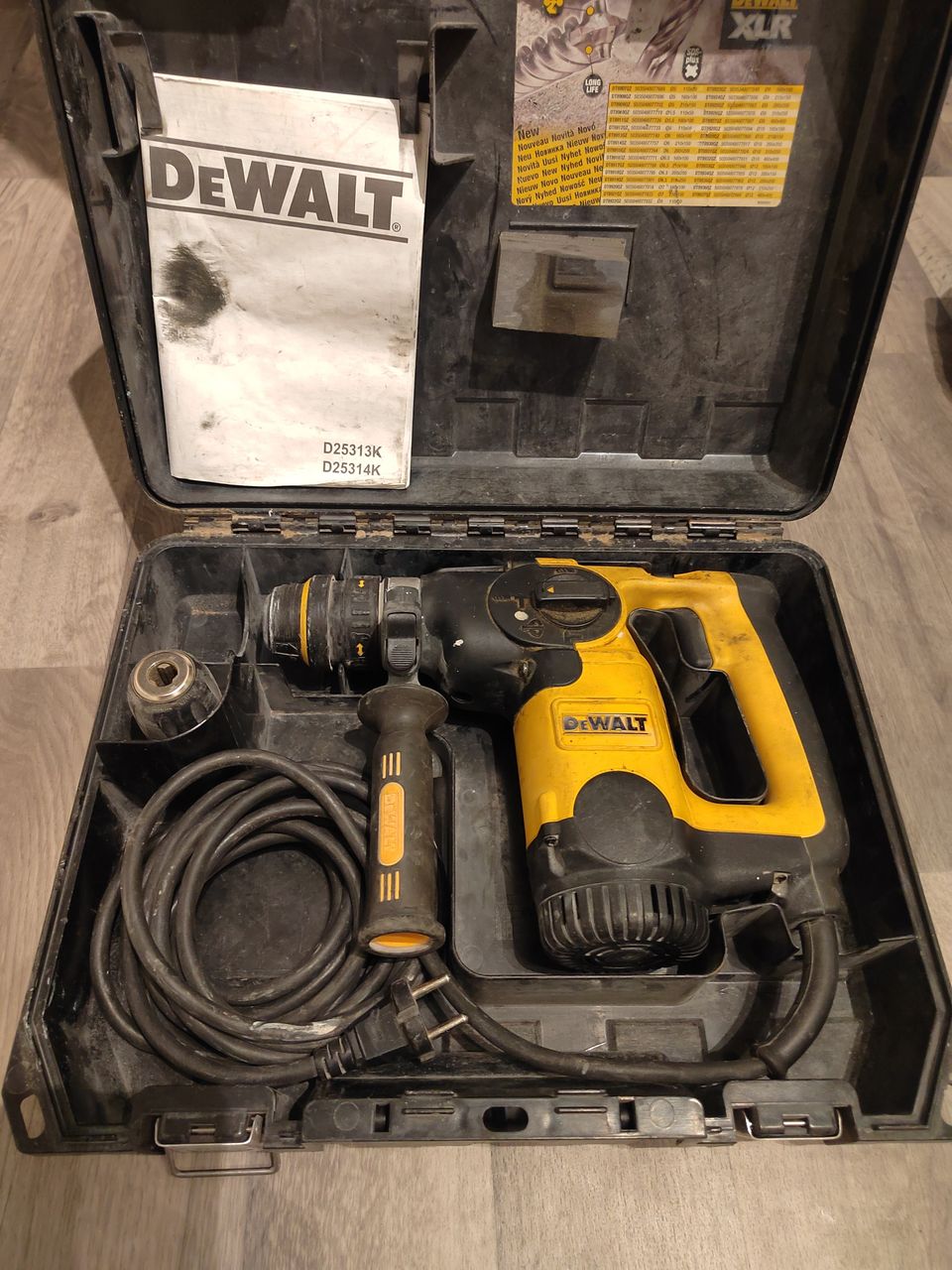 Dewalt iskuporakone