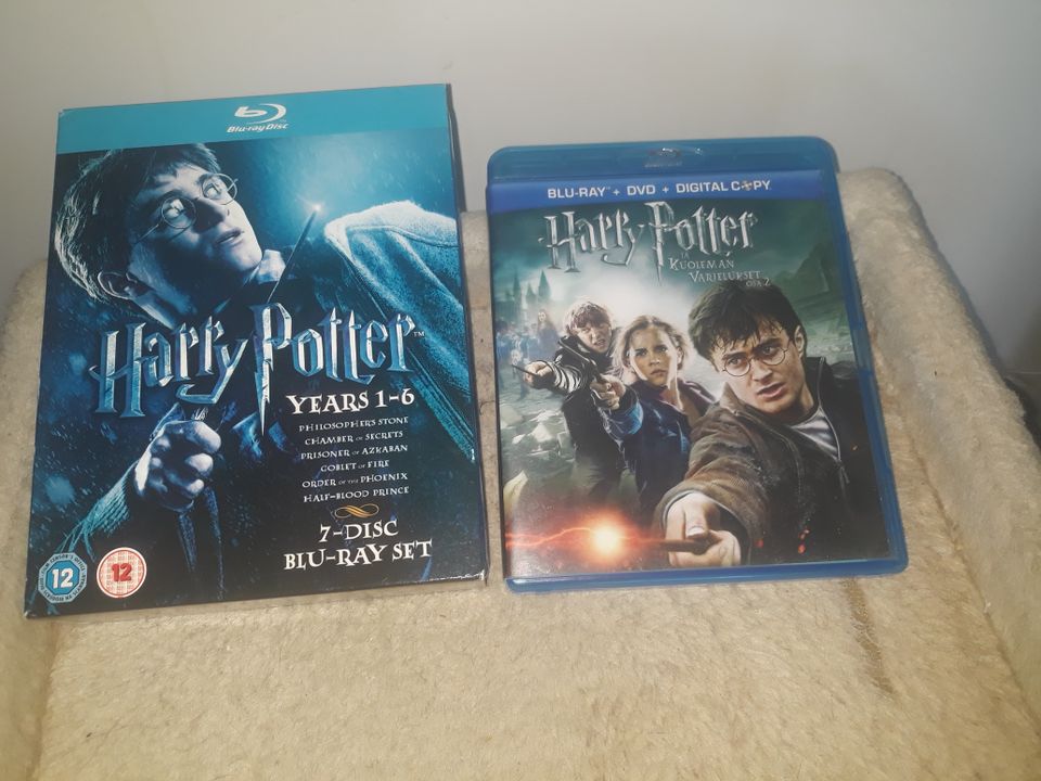 Harry Potter Blu-ray elokuvia.