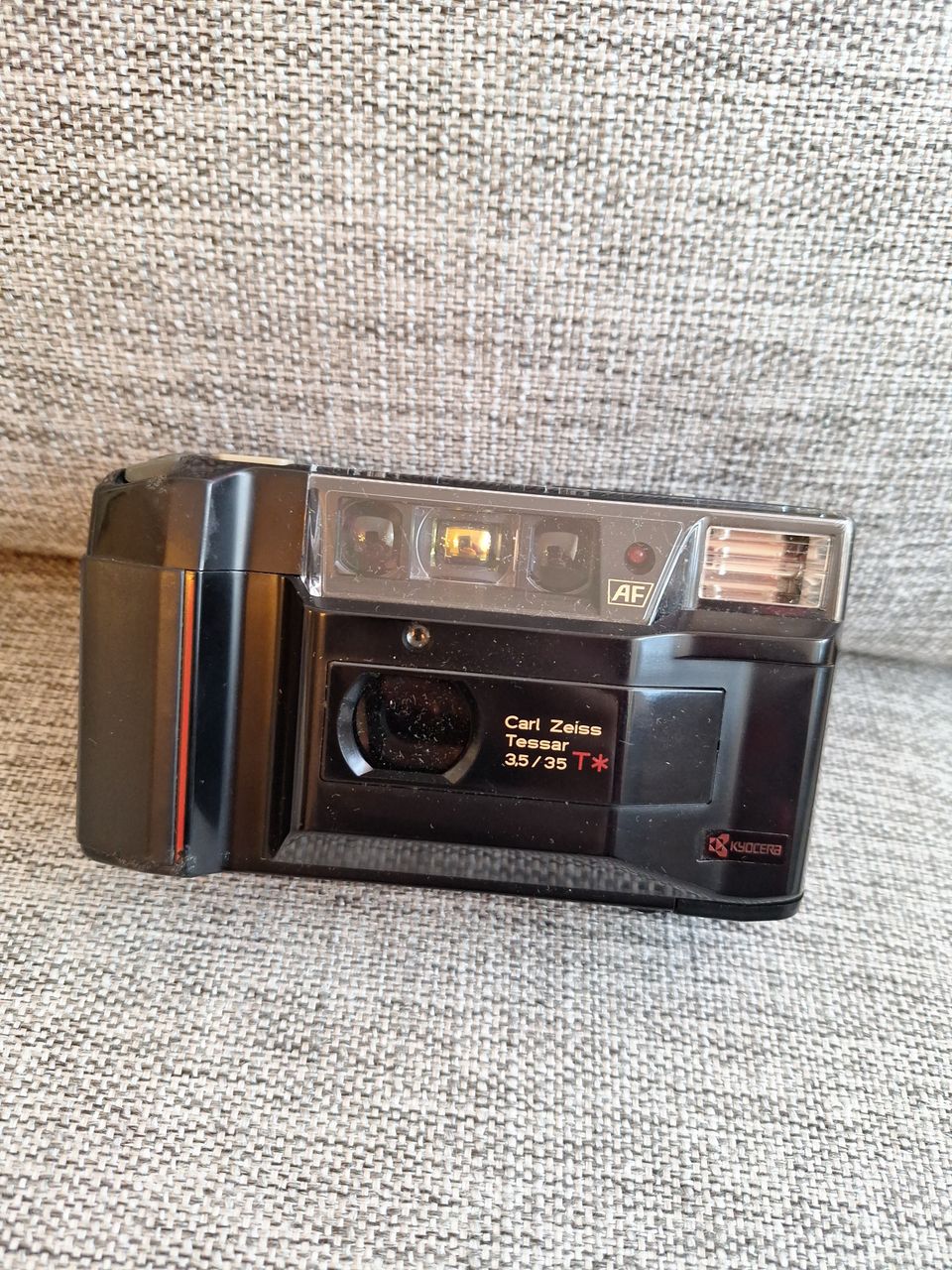 Yashica T2