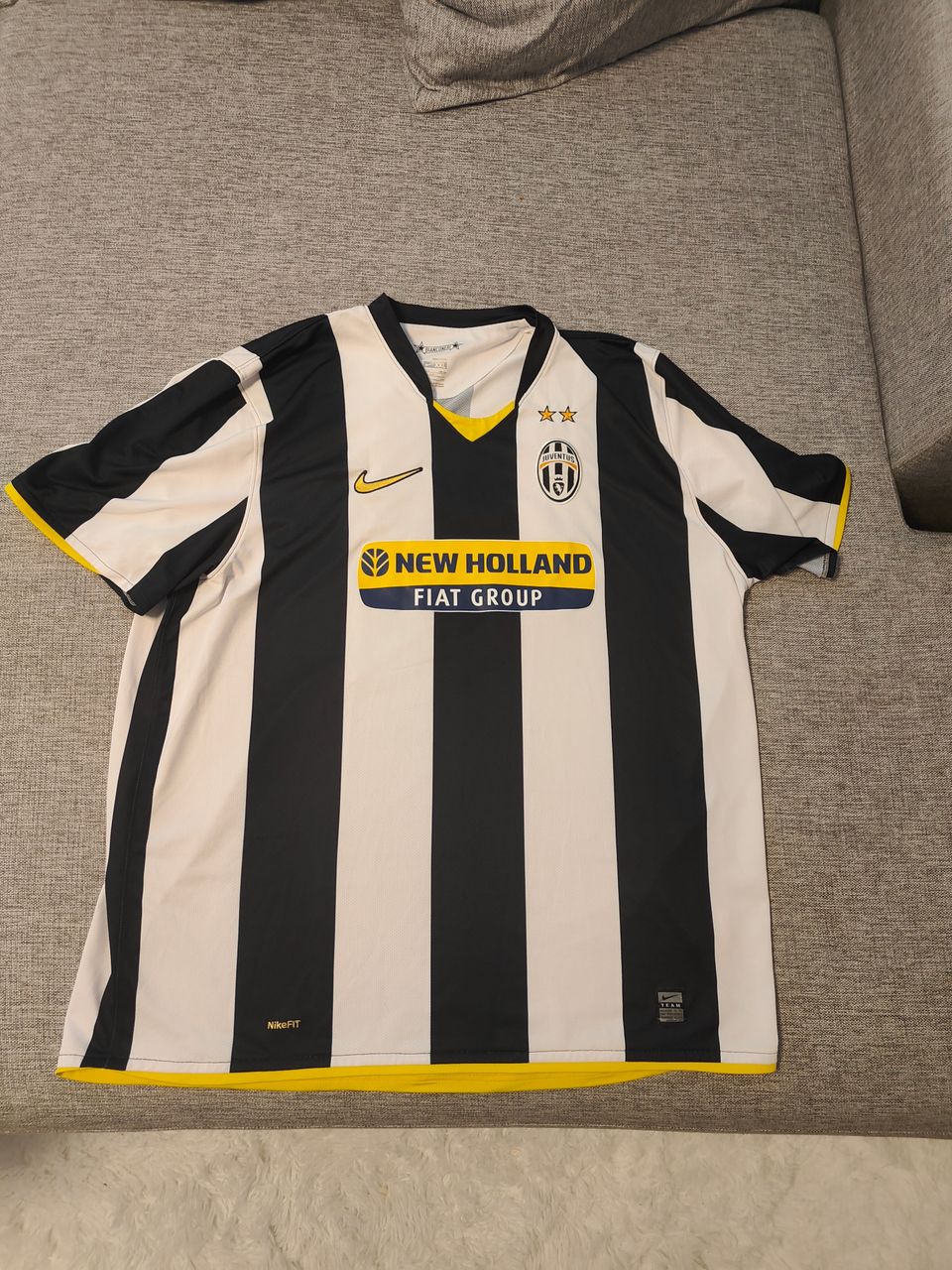 Juventus kotipelipaita 2008-2009