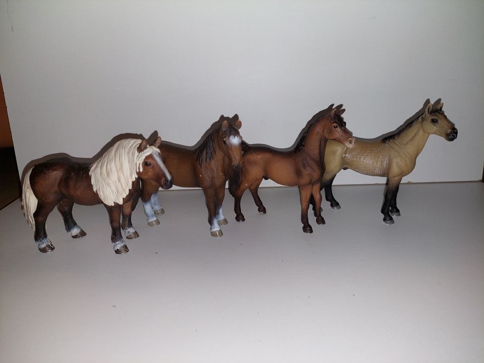 Schleich hevoset