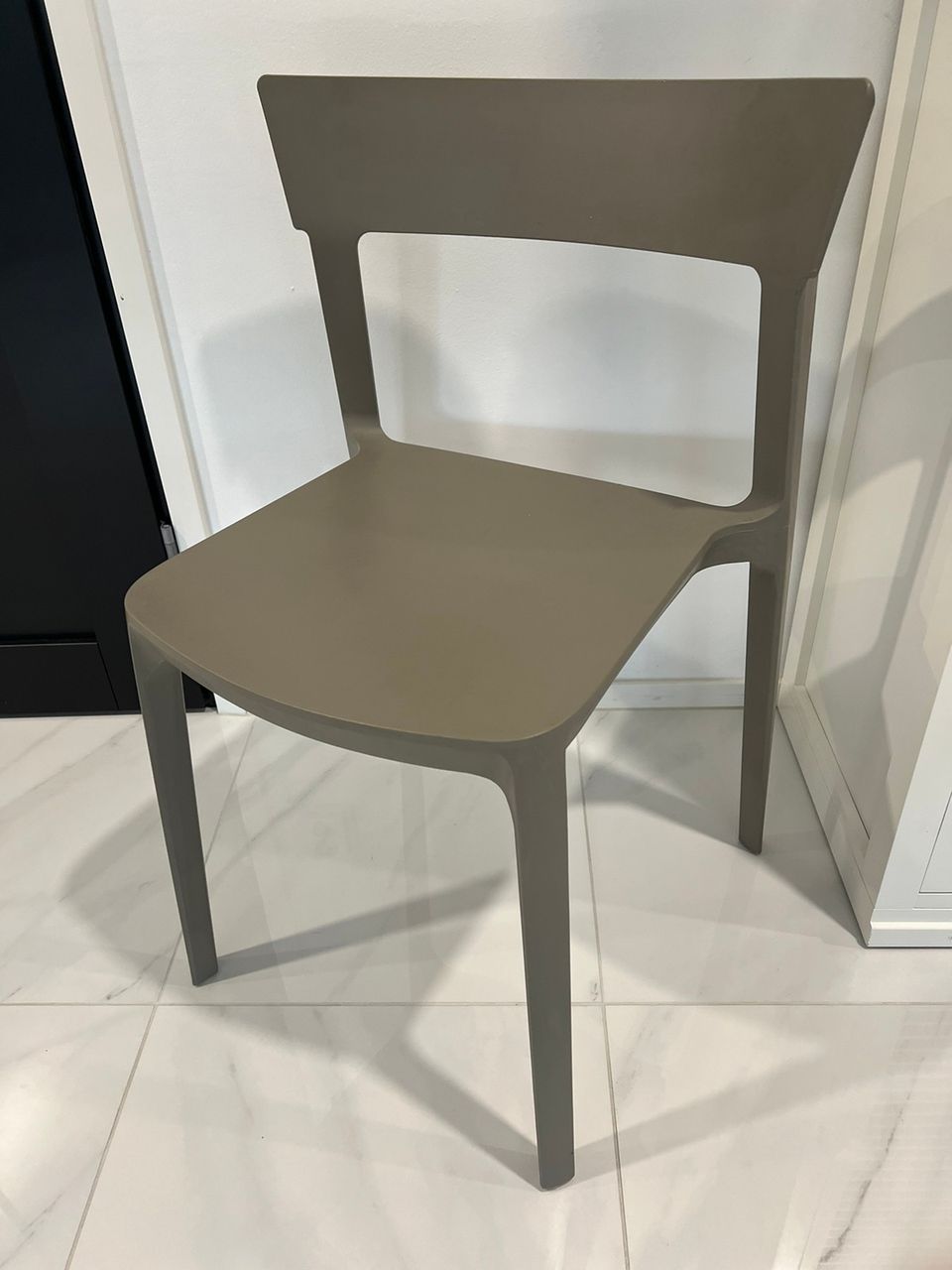 Calligaris Skin tuolit, Taupe (ovh a’ 170)