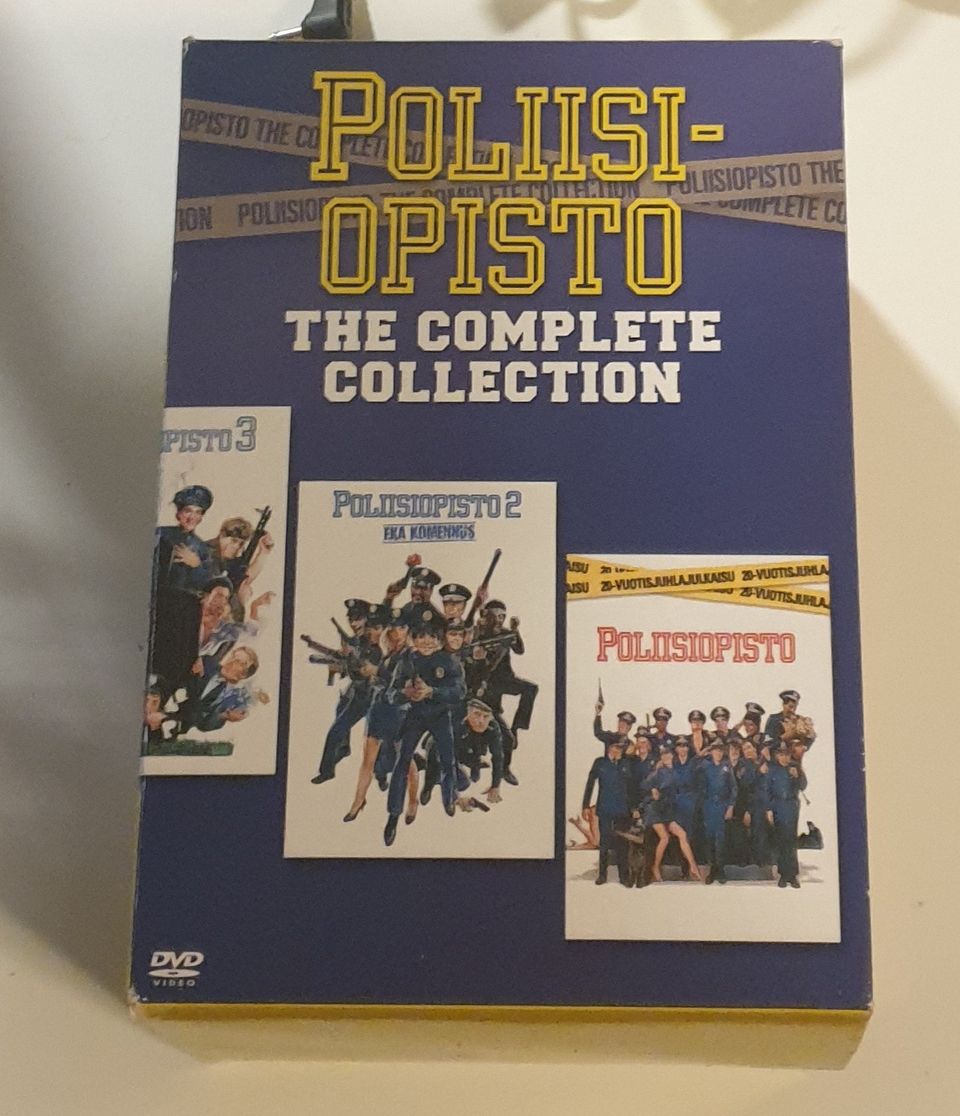 Poliisiopisto almost complete collection