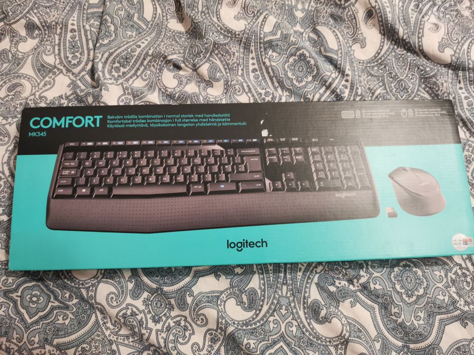 Logitech langaton näppäimistö ja hiiri