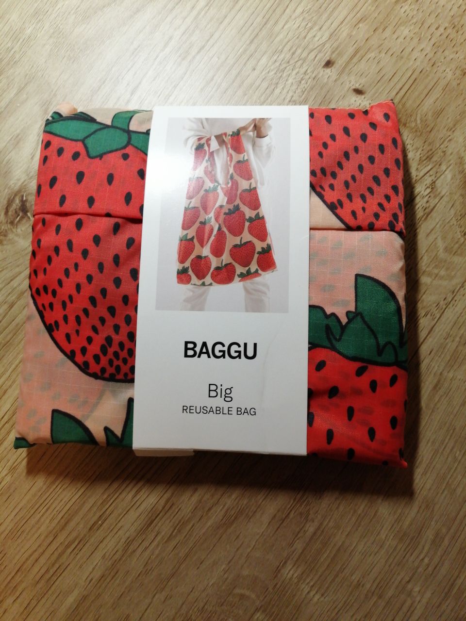 Big baggu strawberry UUSI