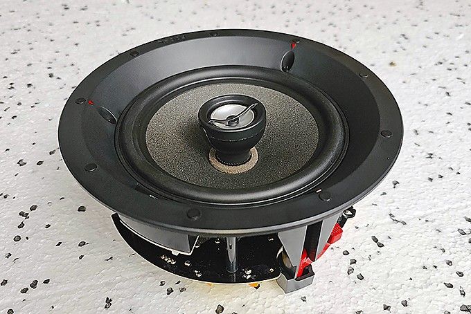 FOCAL 100 ICW6 kaiutin