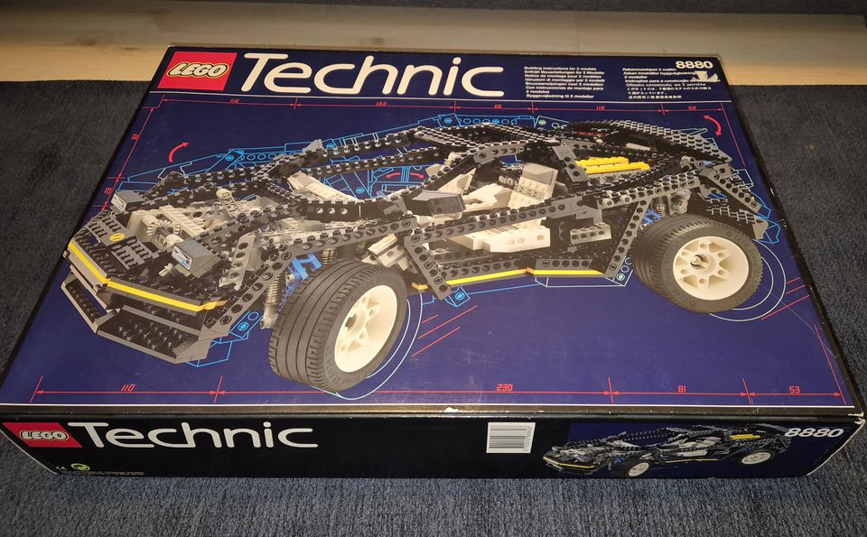 Lego Technic 8880 Super Car (1994)