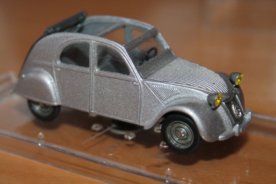 1953 Citroen 2CV pienoismalli 1:43 auto RättiSitikka Rättäri metalliauto hieno