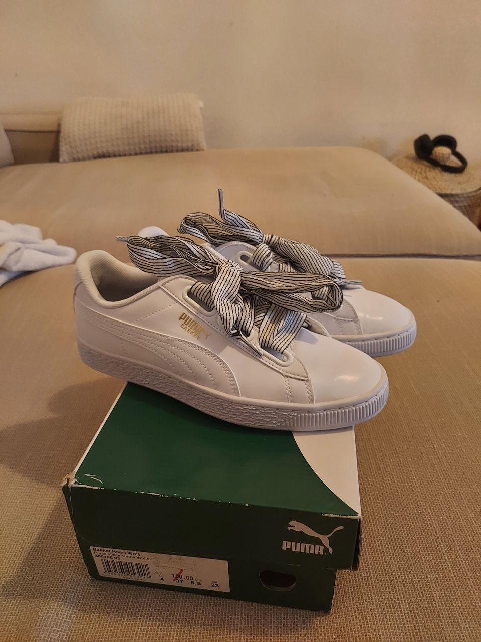 Uudet Puma basket heart tennarit