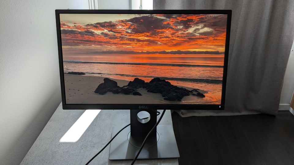 Dell Tietokoneen näyttö 21" LCD FHD, Säädettävä korkeus