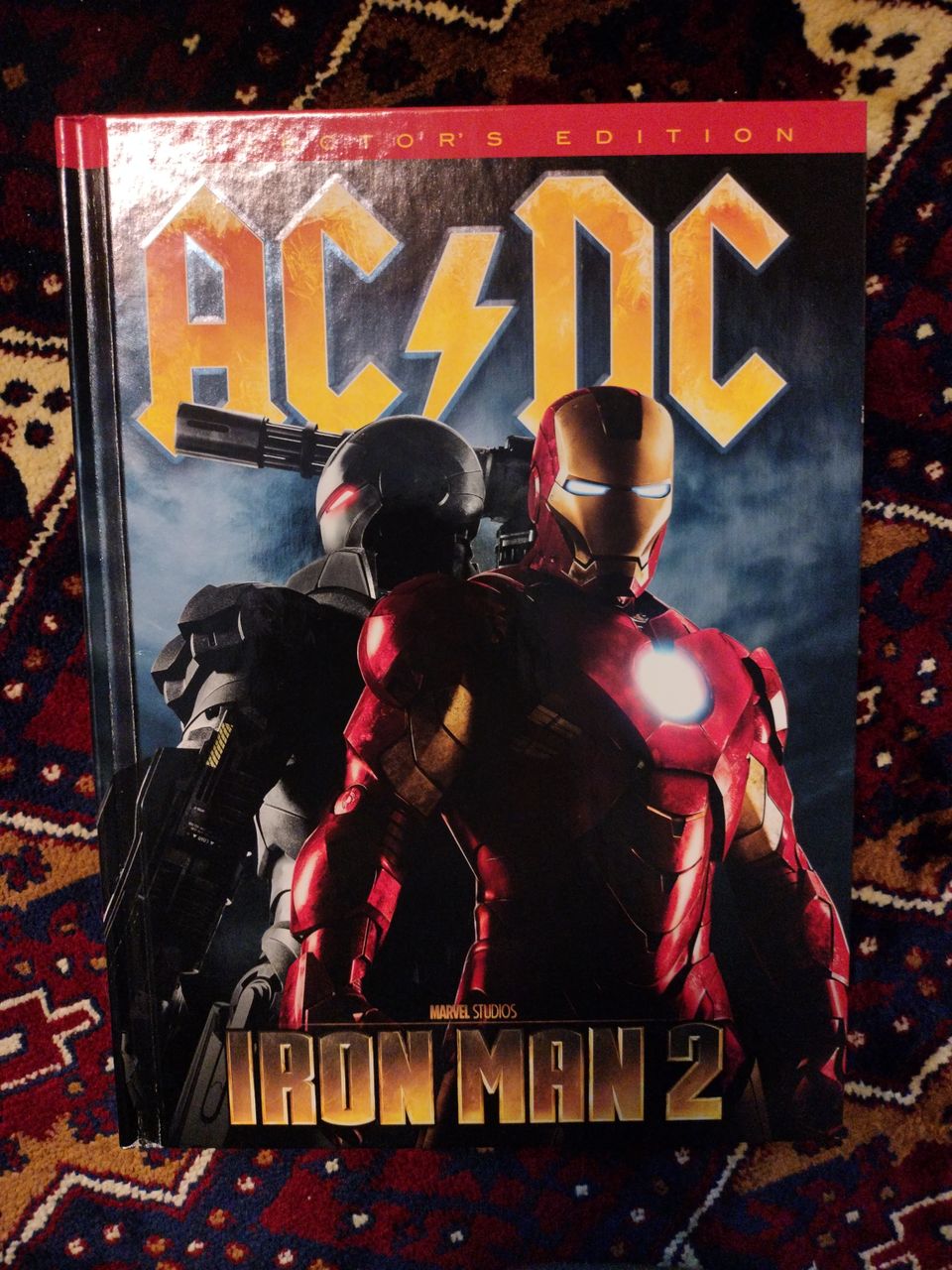 AC/DC Iron Man 2 Collectors edition CD/DVD Kirja