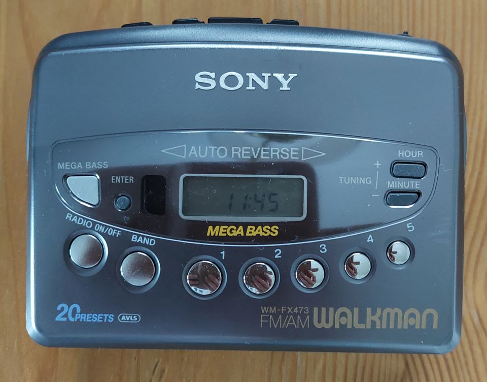 SONY WALKMAN WM-FX473 Kasetti-/radiosoitin